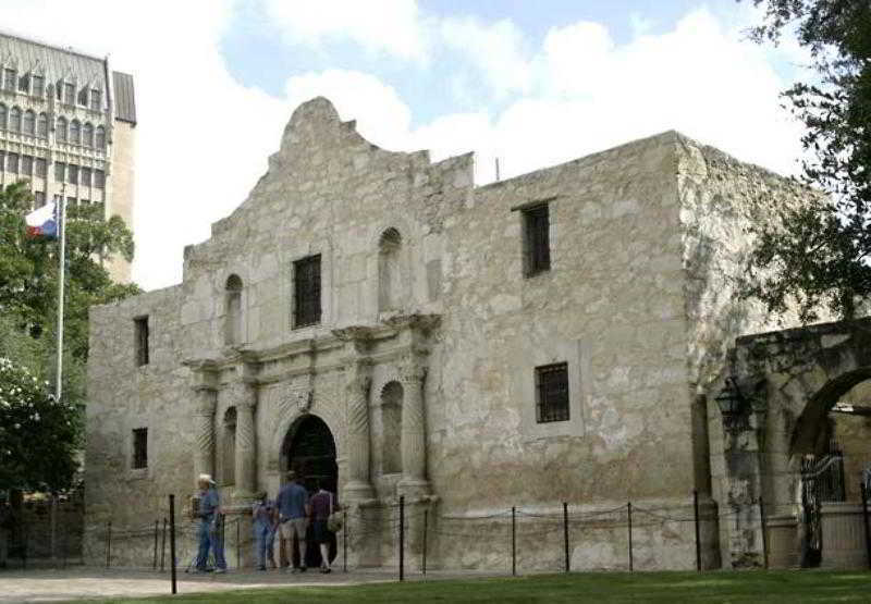 Hampton Inn & Suites San Antonio Northwest/Medical Center Exterior photo